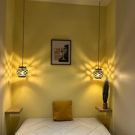 Jussieu 2 Pieces Entierement Renove *