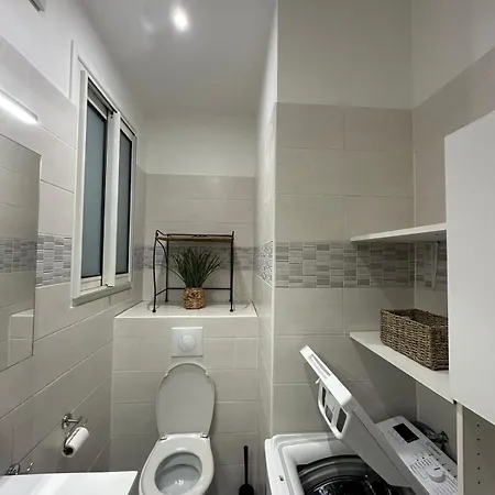 Jussieu 2 Pieces Entierement Renove