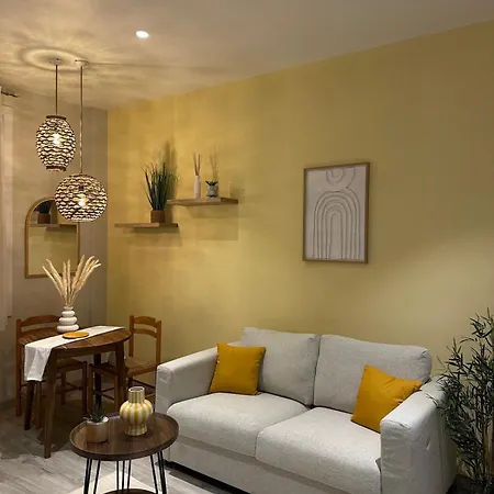 Jussieu 2 Pieces Entierement Renove *